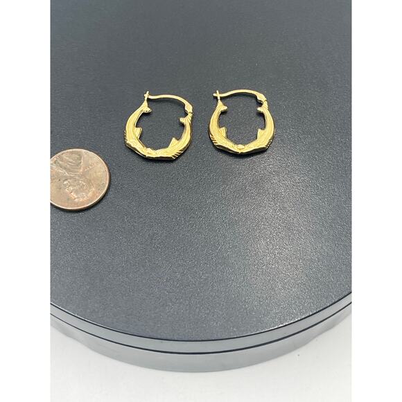 DN 14K Yellow Gold Vintage Kissing Fish Whale Hoop Earrings 1.44 grams - Picture 7 of 12